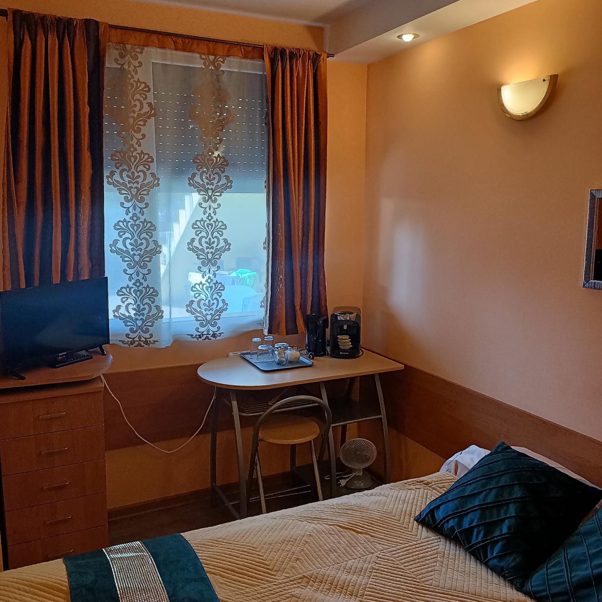 "Vanilla" Pokoje I Apartamenty Nad Brzegiem Jeziora Okuninka Eksteriør bilde