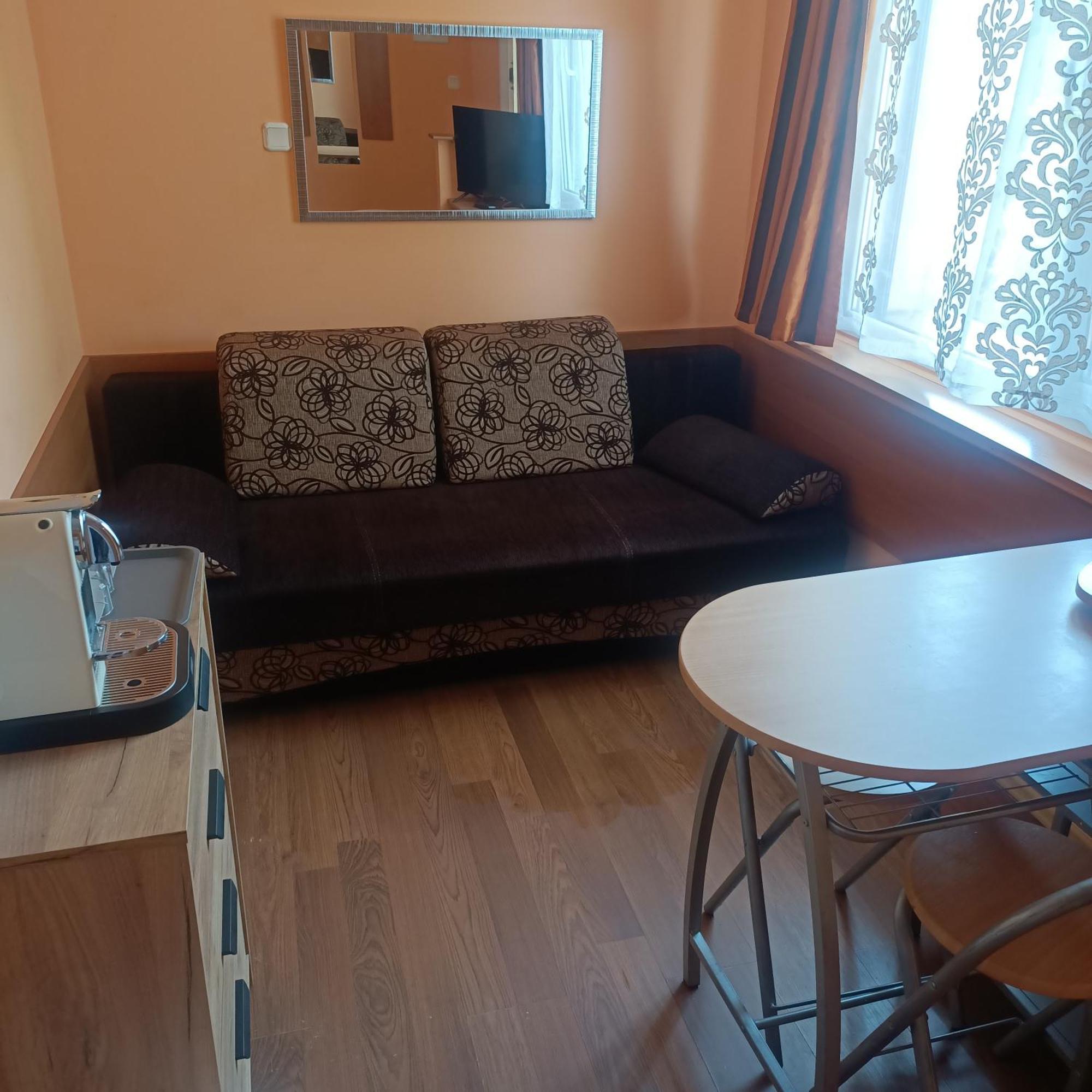 "Vanilla" Pokoje I Apartamenty Nad Brzegiem Jeziora Okuninka Eksteriør bilde
